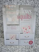 pillows & quilt